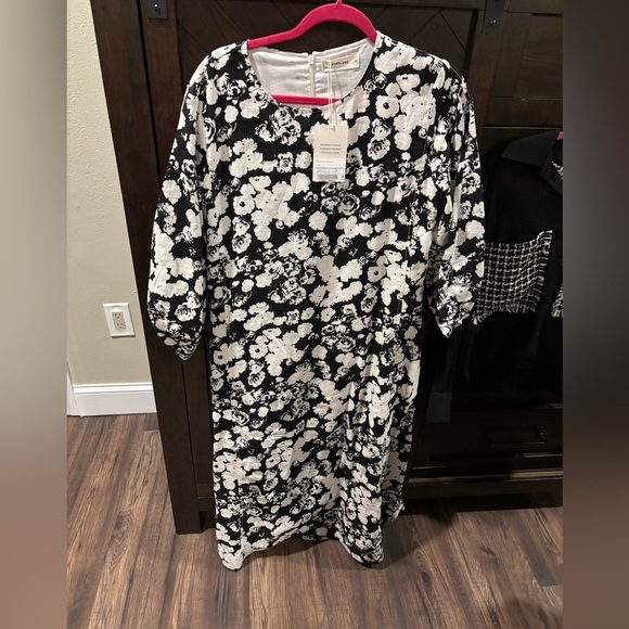NWT Everlane black/white floral midi - size 10 - Picture 2 of 7